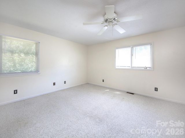 833 Coventry Lane, Statesville, NC 28677
