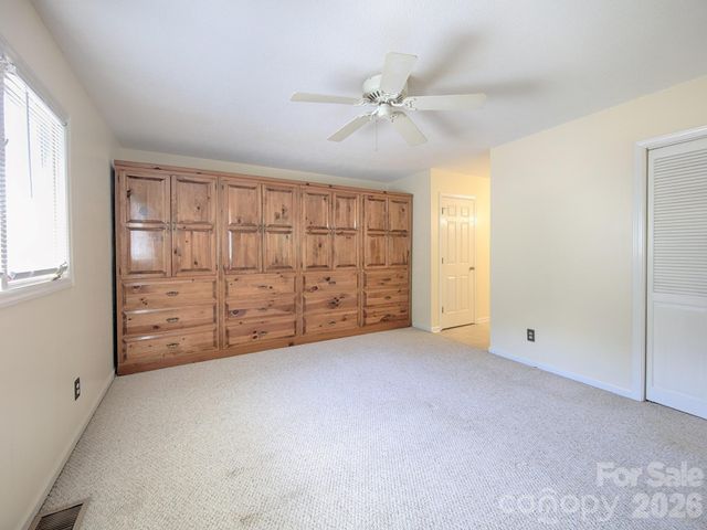 833 Coventry Lane, Statesville, NC 28677