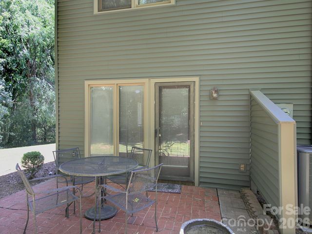 833 Coventry Lane, Statesville, NC 28677