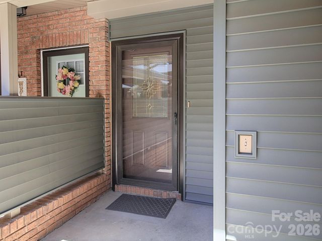 833 Coventry Lane, Statesville, NC 28677