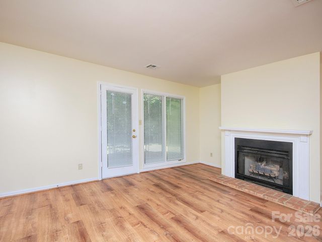 833 Coventry Lane, Statesville, NC 28677
