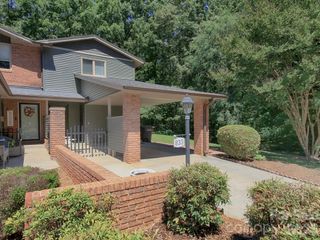 833 Coventry Lane, Statesville, NC 28677