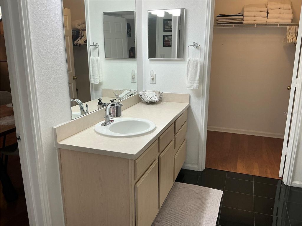 Image 12 of property listing at 1224 S MISSOURI AVENUE 906, Clearwater, FL 33756