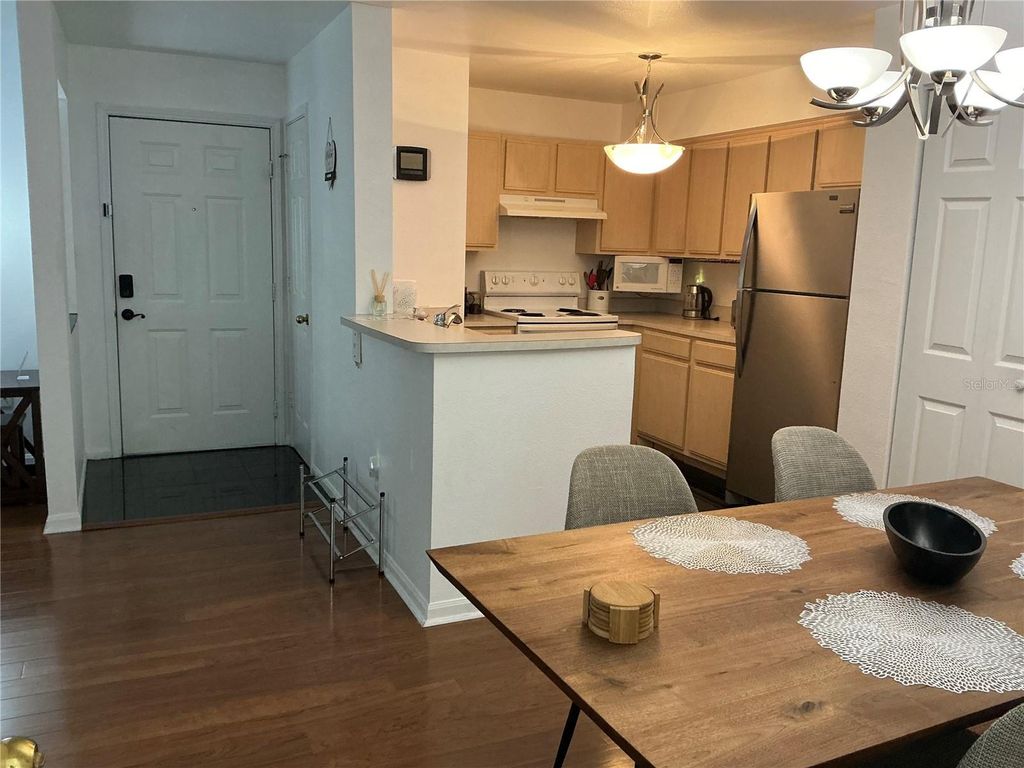 Image 15 of property listing at 1224 S MISSOURI AVENUE 906, Clearwater, FL 33756