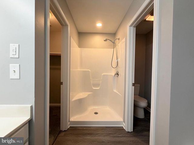 90 PETER RABBIT DR, Ranson, WV 25438