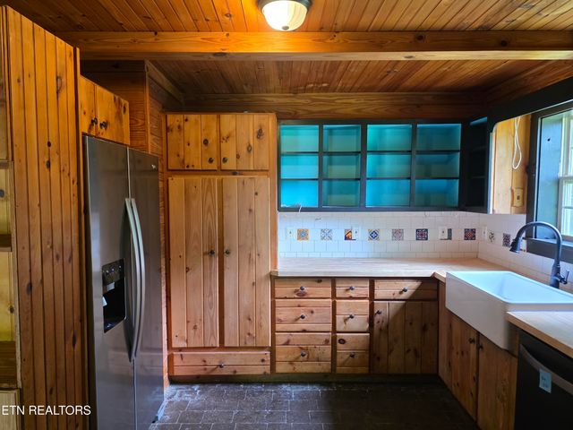 7019 Calvary Way, Corryton, TN 37721