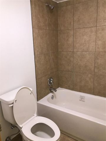 4394 NW 9th Avenue 21-3a, Deerfield Beach, FL 33064