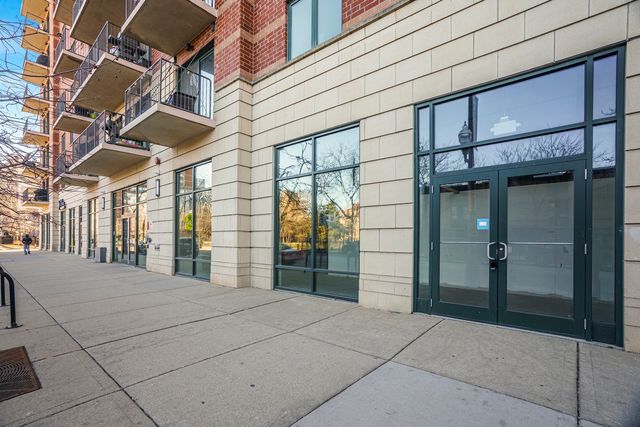 4848 N Sheridan Road, Chicago, IL 60640