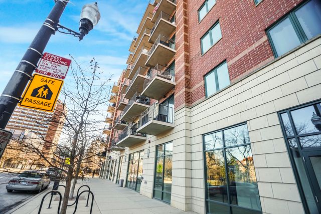4848 N Sheridan Road, Chicago, IL 60640