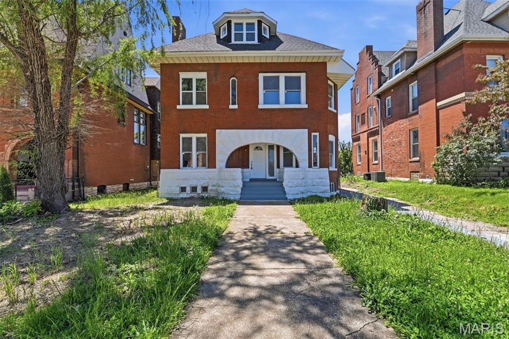 4266 Washington Boulevard, St Louis, MO 63108