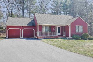27 Scottsdale Drive, Hudson, NH 03051