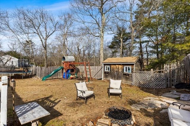 45 Groveland St, Abington, MA 02351