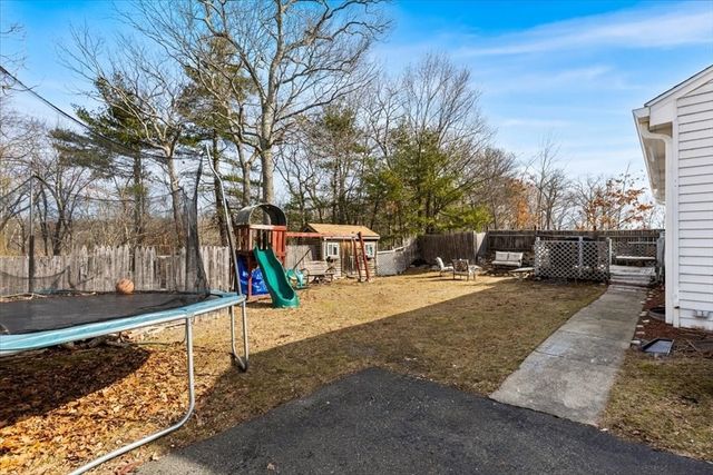 45 Groveland St, Abington, MA 02351