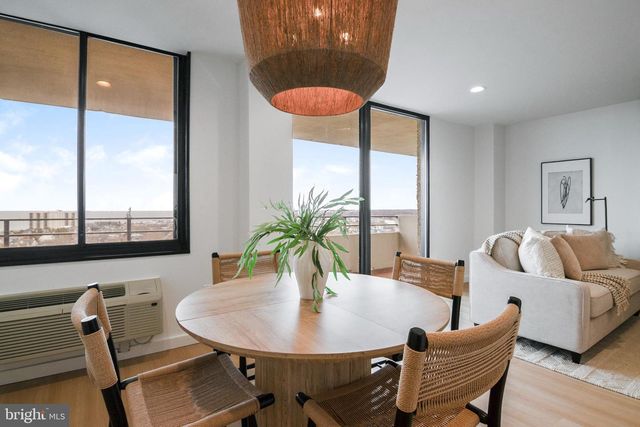 1 CHANNEL DRIVE #1707, Monmouth Beach, NJ 07750