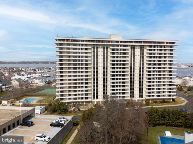 1 CHANNEL DRIVE #1707, Monmouth Beach, NJ 07750