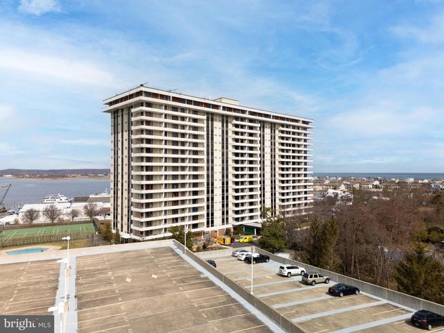 1 CHANNEL DRIVE #1707, Monmouth Beach, NJ 07750