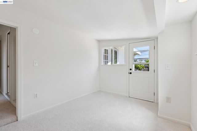 1117 Poinciana Dr, Sunnyvale, CA 94086