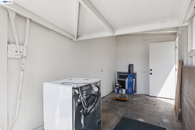 1117 Poinciana Dr, Sunnyvale, CA 94086