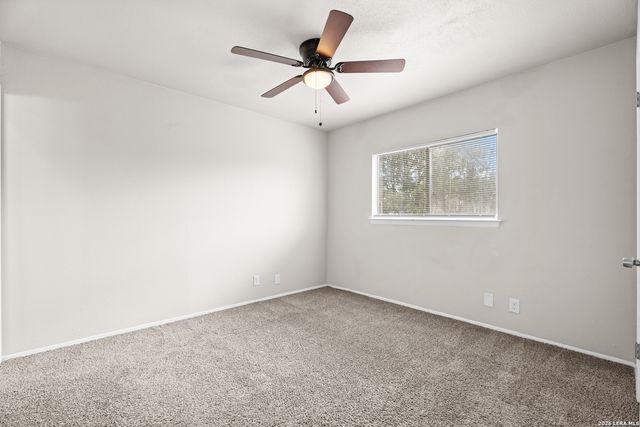 6138 Valley Tree, San Antonio, TX 78250