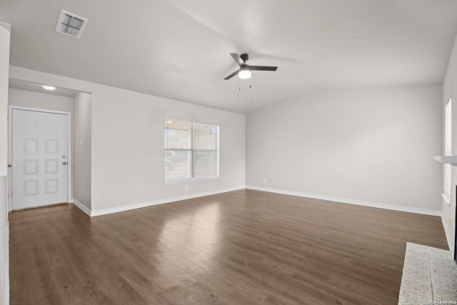 6138 Valley Tree, San Antonio, TX 78250