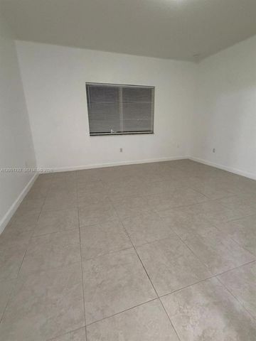 1300 NE 109th St 404, Miami, FL 33161