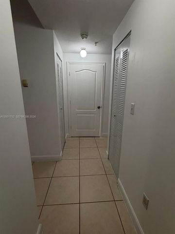 1300 NE 109th St 404, Miami, FL 33161