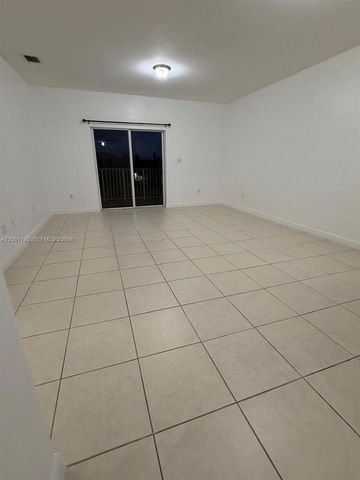 1300 NE 109th St 404, Miami, FL 33161