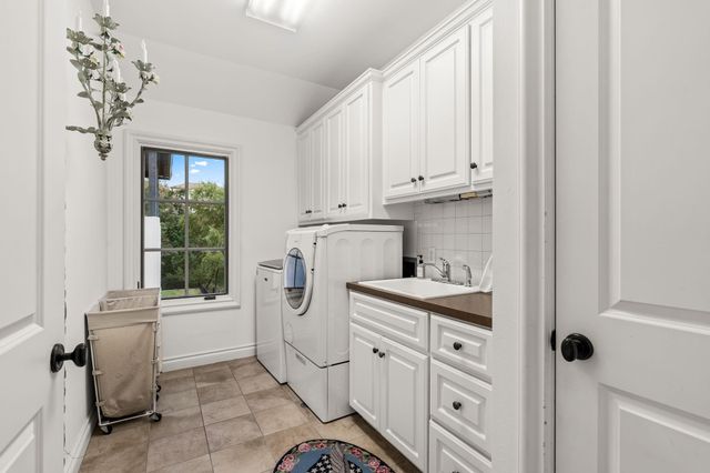 7324 Vista Mountain DR, Austin, TX 78731