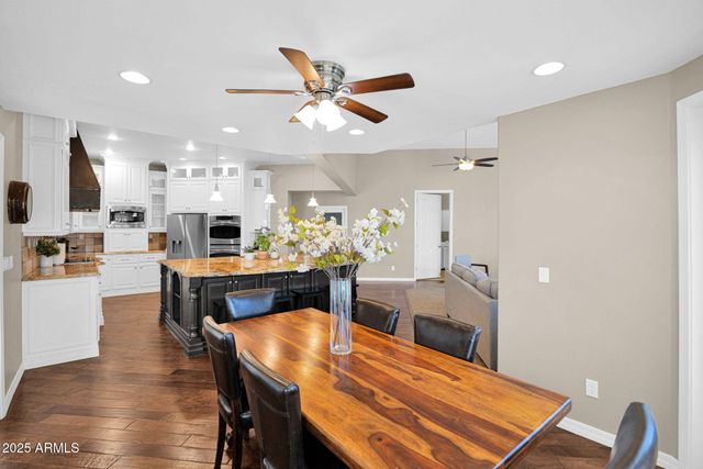 2040 E NORCROFT Street, Mesa, AZ 85213