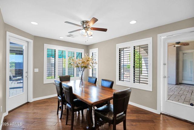 2040 E NORCROFT Street, Mesa, AZ 85213