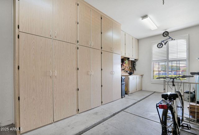 2040 E NORCROFT Street, Mesa, AZ 85213