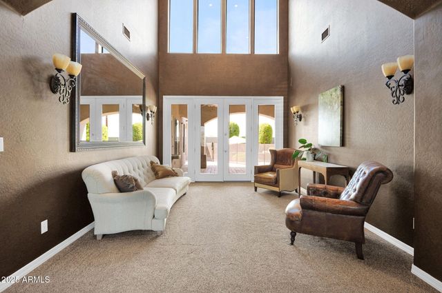 2040 E NORCROFT Street, Mesa, AZ 85213