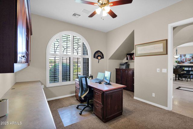 2040 E NORCROFT Street, Mesa, AZ 85213