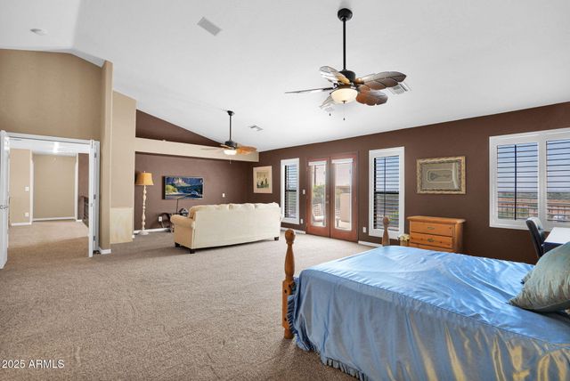 2040 E NORCROFT Street, Mesa, AZ 85213