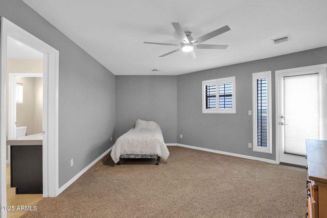 2040 E NORCROFT Street, Mesa, AZ 85213