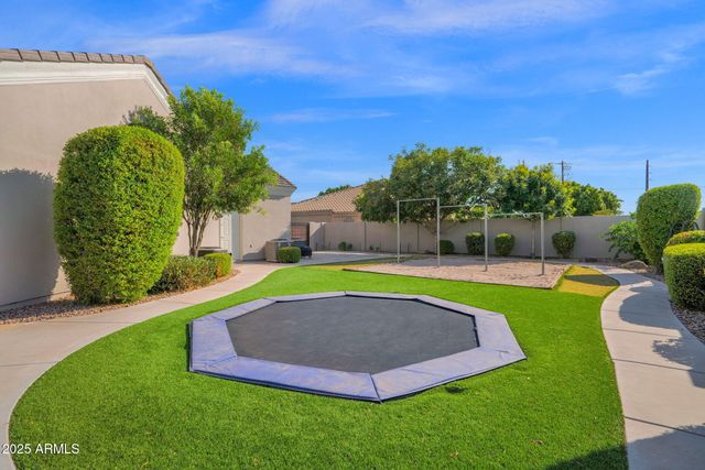 2040 E NORCROFT Street, Mesa, AZ 85213