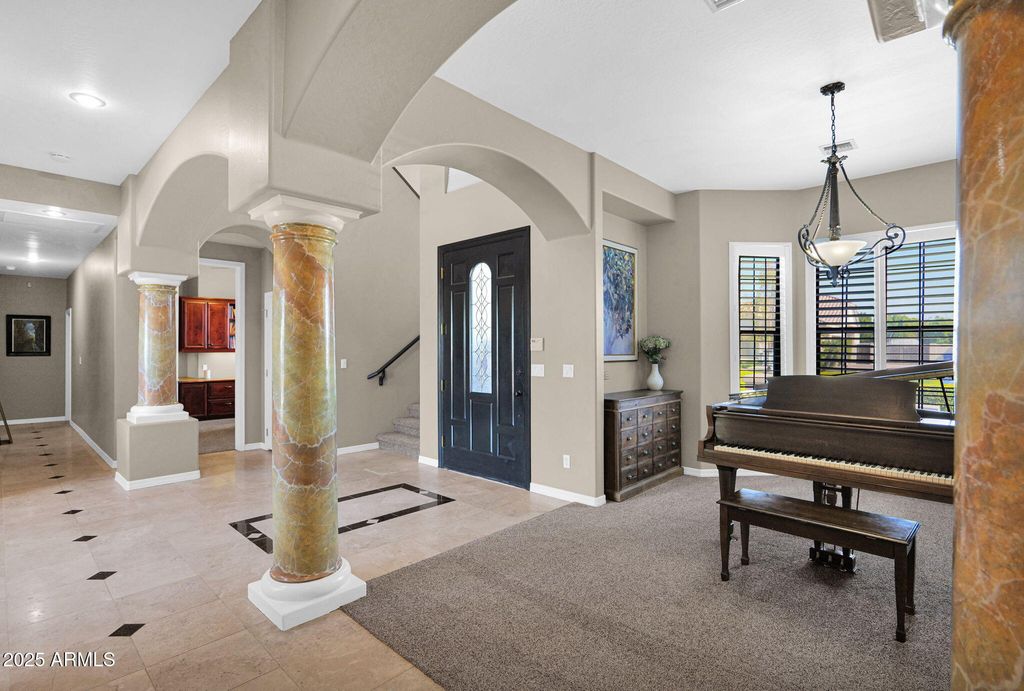 Image 25 of property listing at 2040 E NORCROFT Street, Mesa, AZ 85213