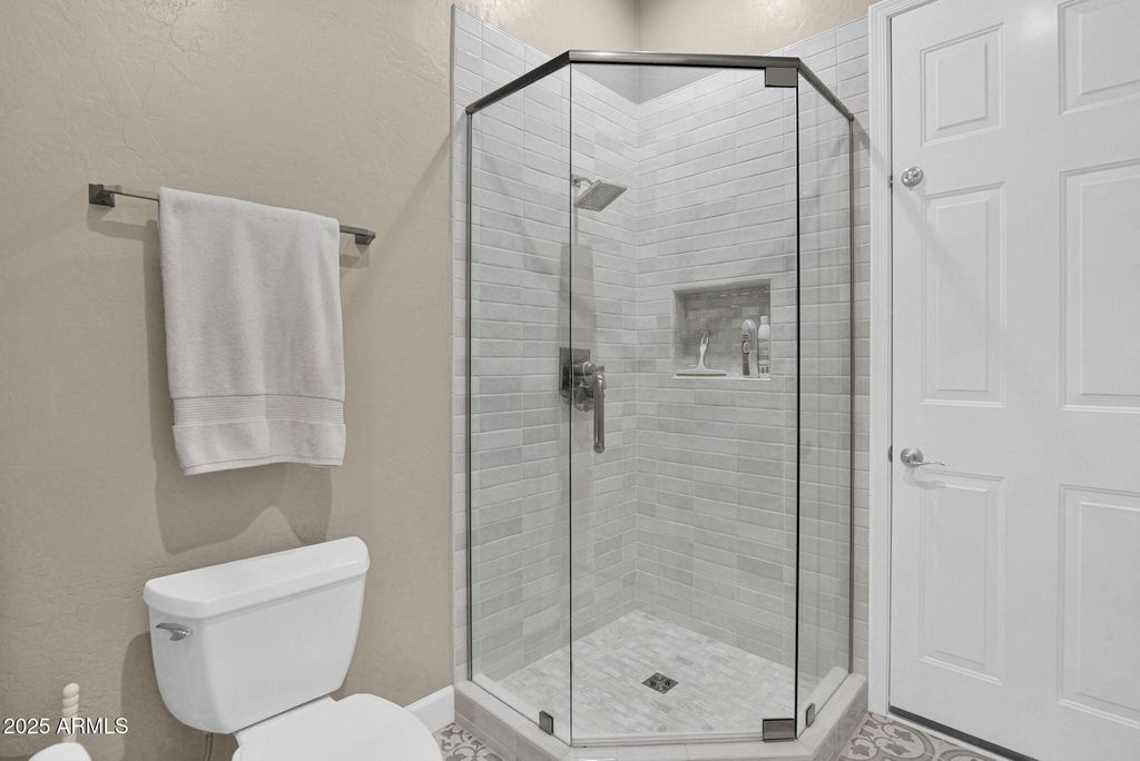 Image 29 of property listing at 2040 E NORCROFT Street, Mesa, AZ 85213