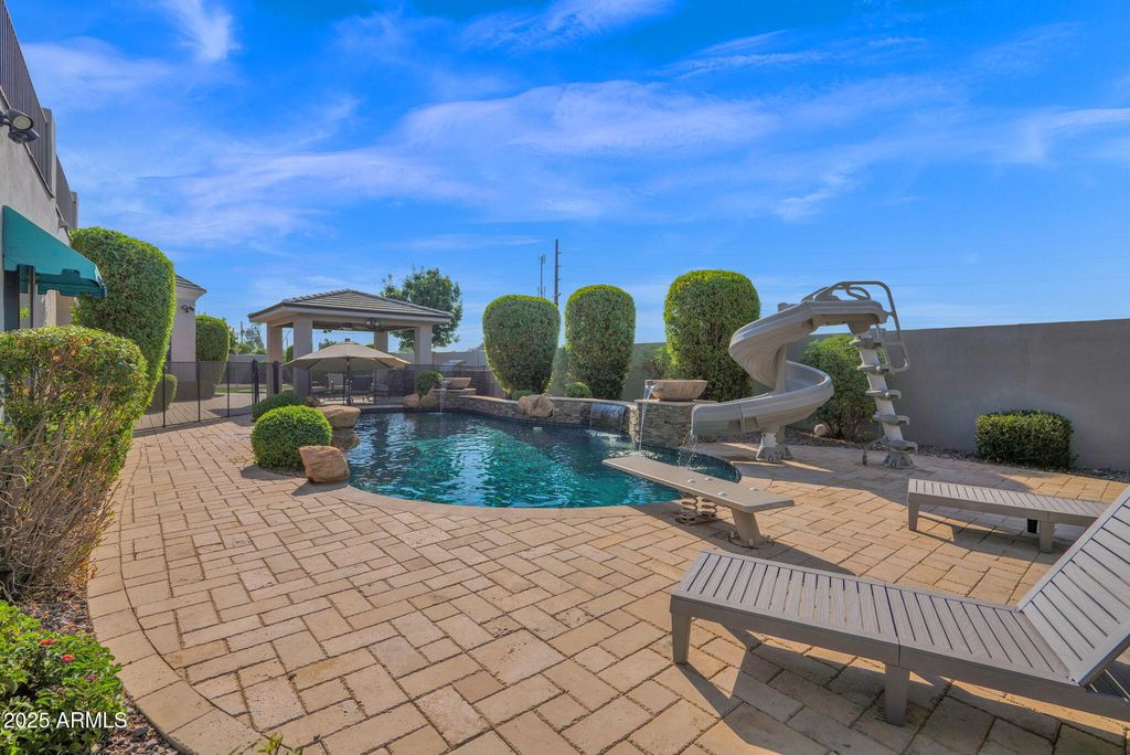 Image 63 of property listing at 2040 E NORCROFT Street, Mesa, AZ 85213