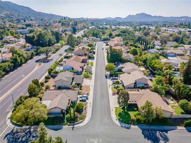 855 Tupelo Wood Court, Newbury Park, CA 91320