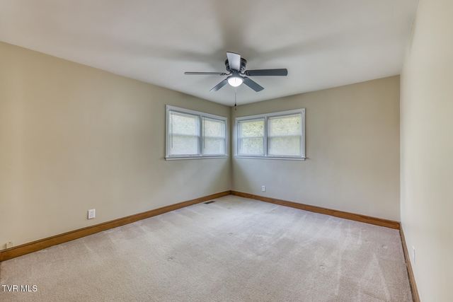 1012 Lincoln Avenue, Johnson City, TN 37604