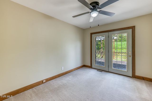 1012 Lincoln Avenue, Johnson City, TN 37604