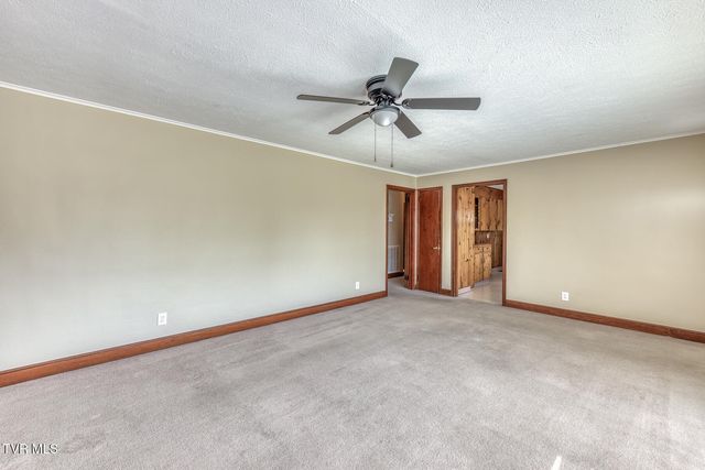 1012 Lincoln Avenue, Johnson City, TN 37604