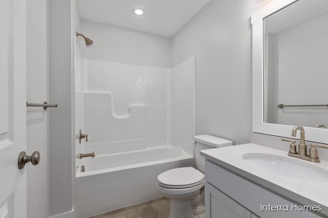 969 Scioto Drive Nw 20, Alpine Twp, MI 49321