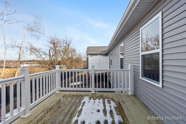 969 Scioto Drive Nw 20, Alpine Twp, MI 49321