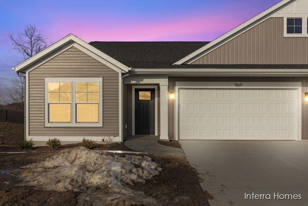 969 Scioto Drive Nw 20, Alpine Twp, MI 49321