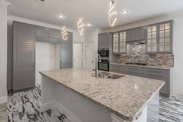 2748 Club Ridge Drive, Lewisville, TX 75067