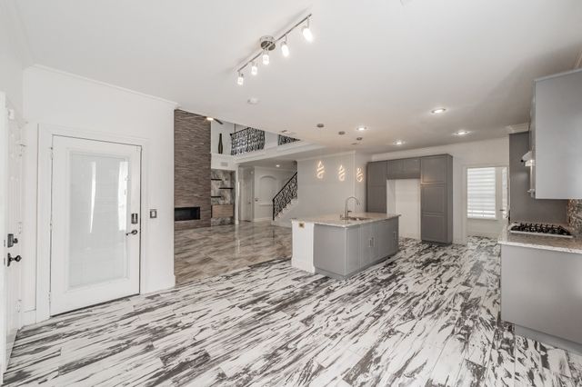 2748 Club Ridge Drive, Lewisville, TX 75067