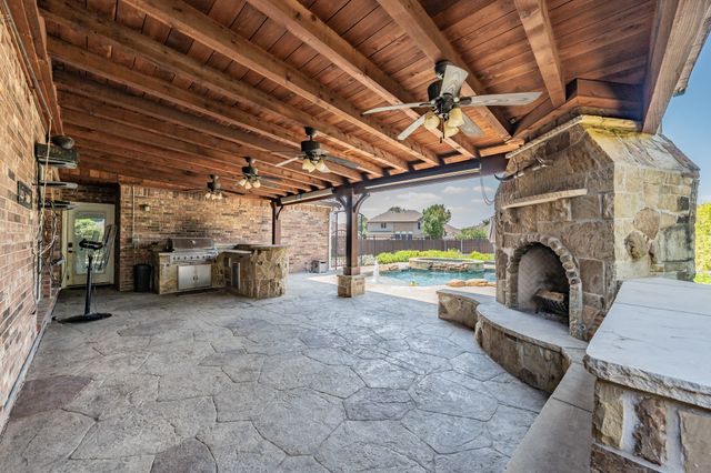 2748 Club Ridge Drive, Lewisville, TX 75067