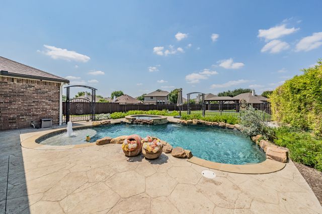 2748 Club Ridge Drive, Lewisville, TX 75067